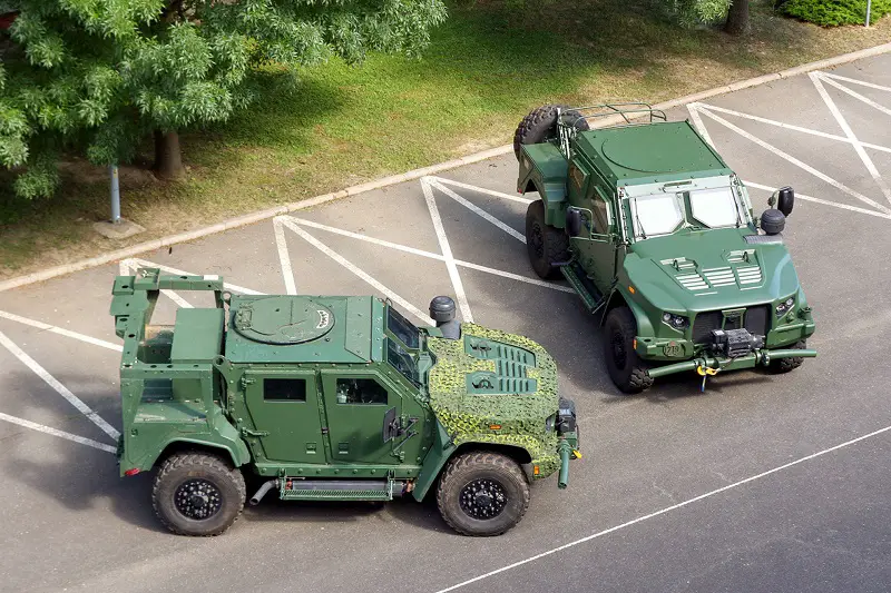 Oshkosh 4×4 Joint Light Tactical Vehicles (JLTVs) 