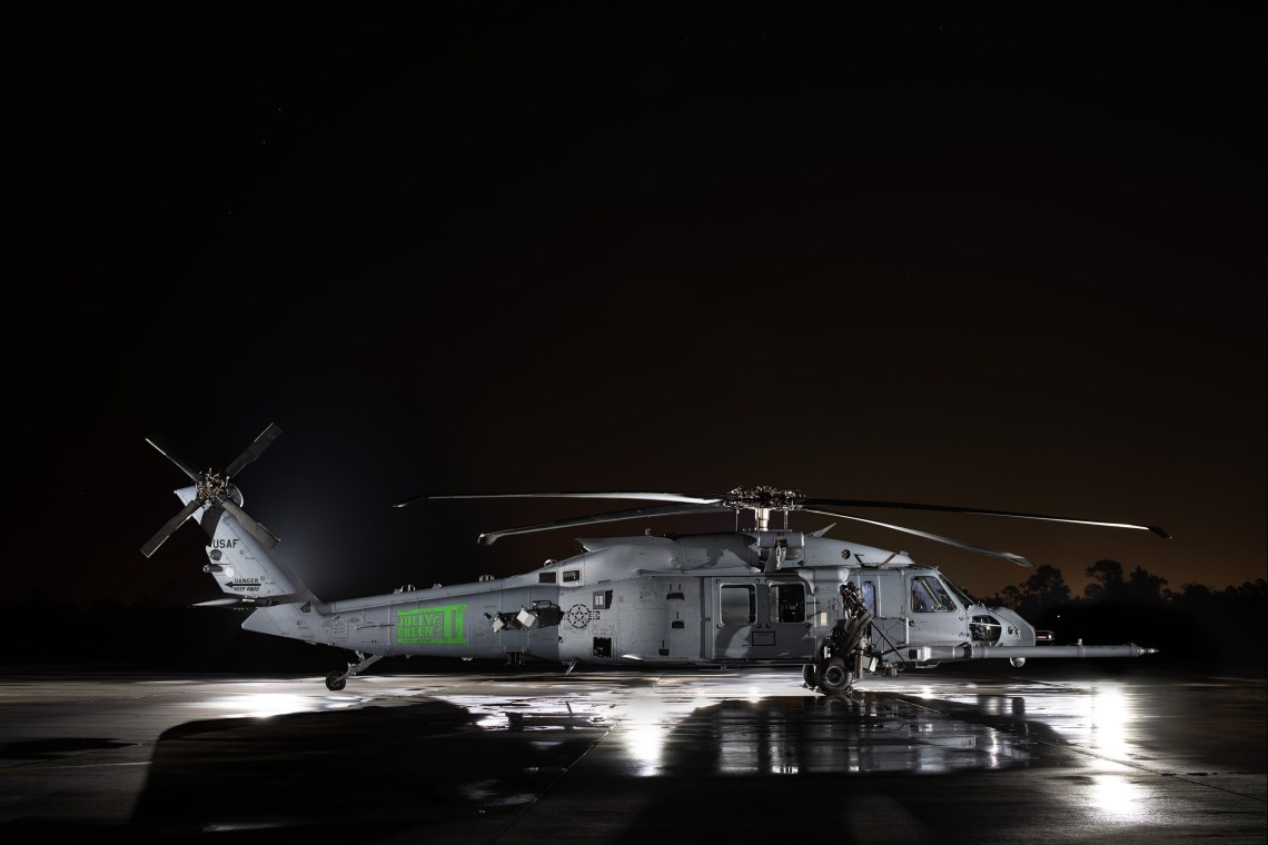 هليكوبتر سيكورسكي HH-60W جولي جرين II Combat Rescue.