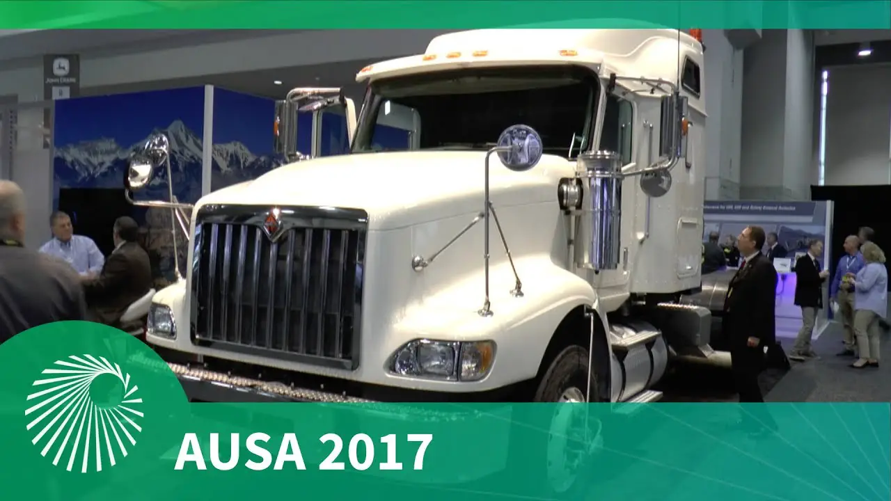 AUSA 2017: Navistar's Heavy Equipment Transport (HET)