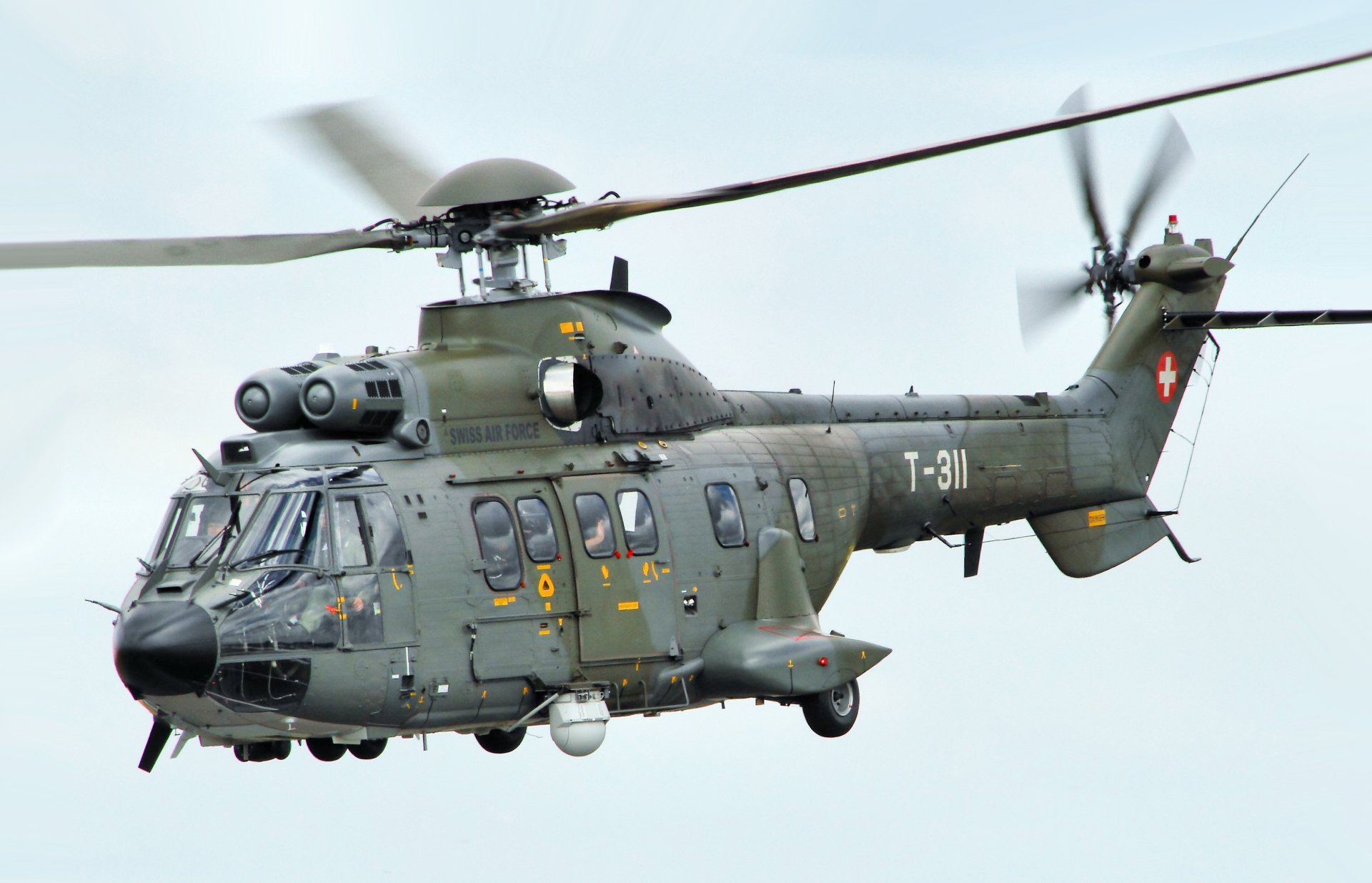 Eurocopter AS332 Super Puma Military Helicopter Wallpapers 