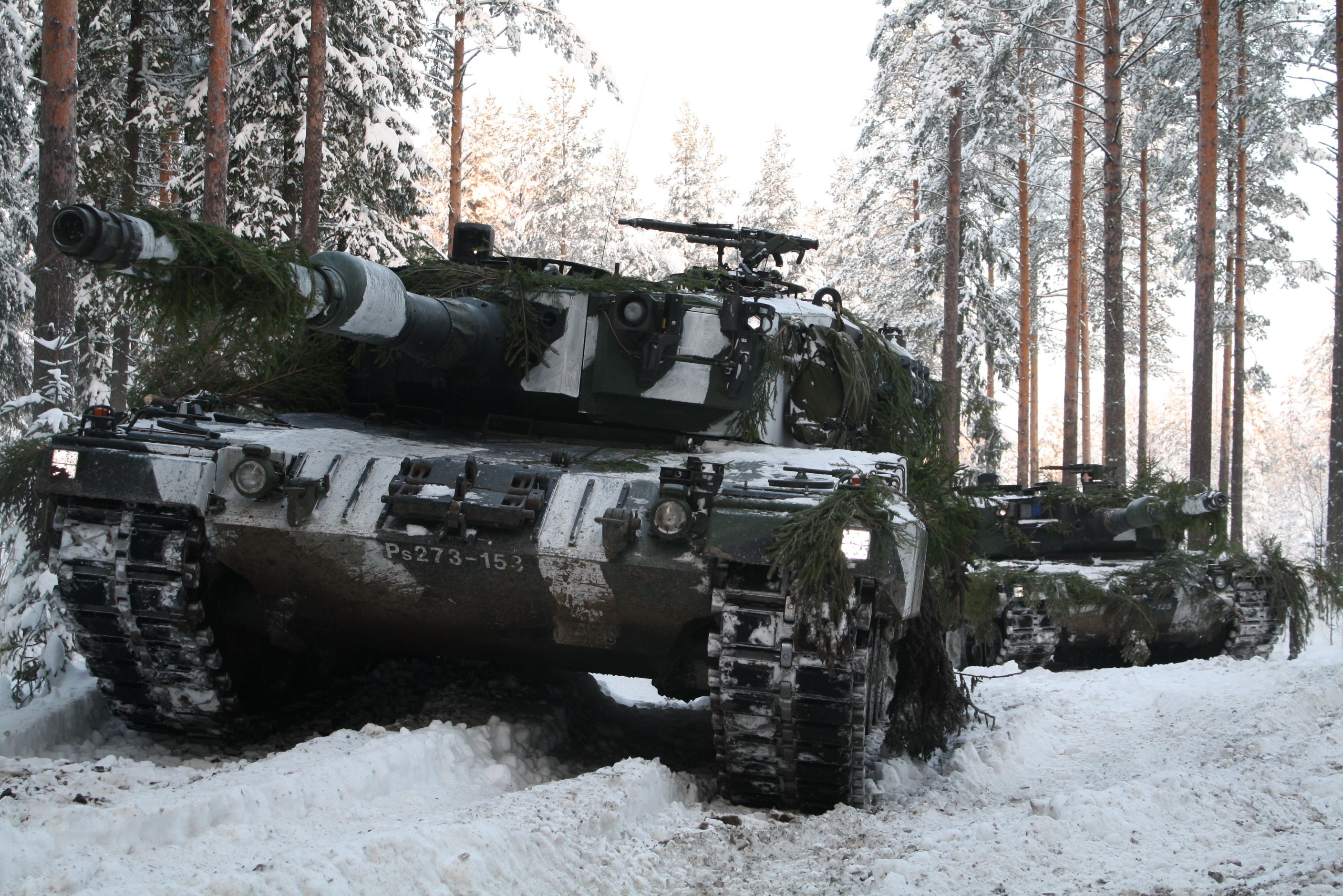 Krauss-Maffei Wegmann Leopard 2A4 main battle tank