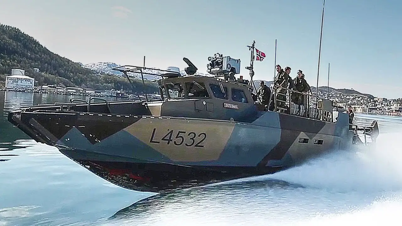 US Marines & Norwegian Kystjegerkommandoen Conduct CB90 Fast Assault Craft Training