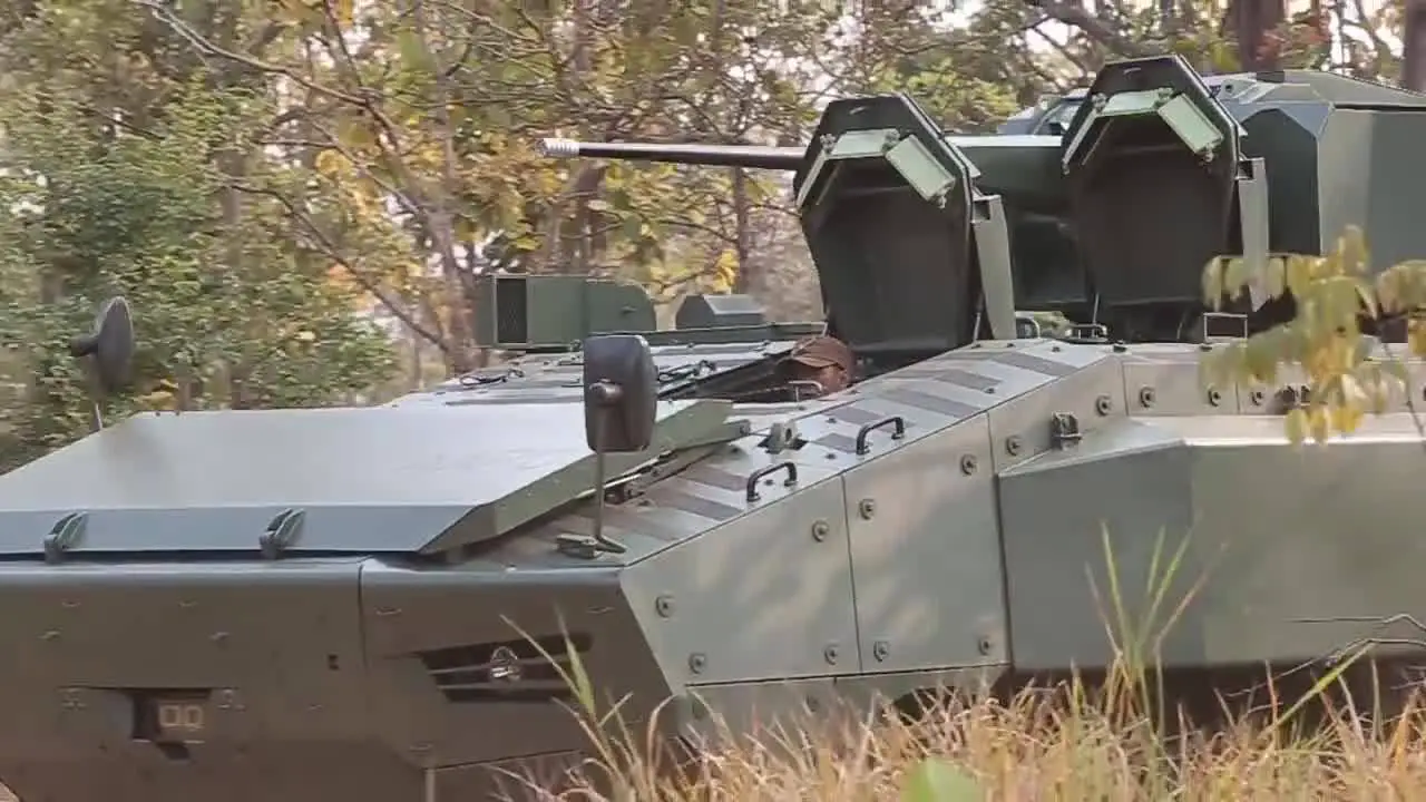 DTI AAPC  8x8 Amphibious Armoured Personnel Vehicle