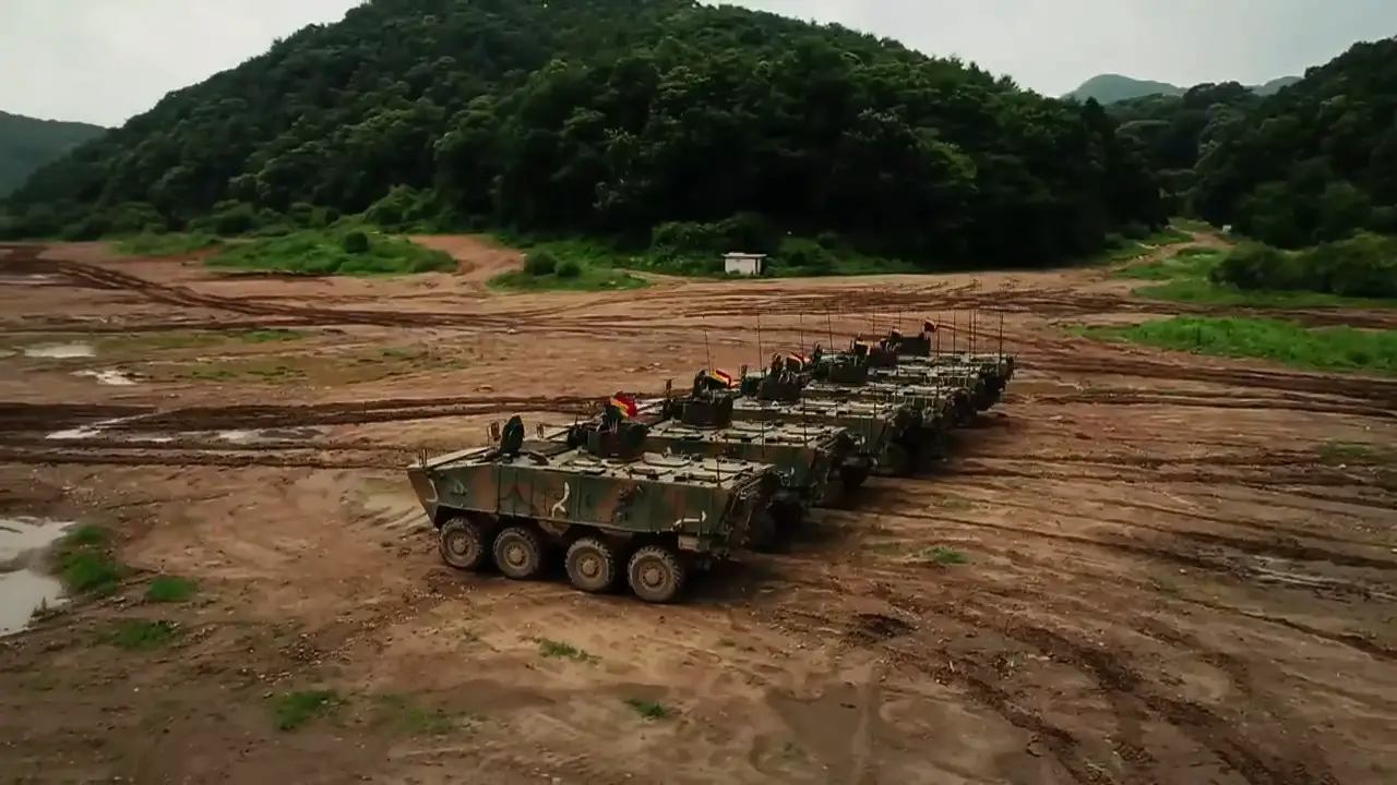 K808 8x8 Armored Personnel Carrier
