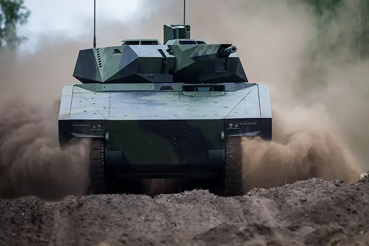 Rheinmetall displays its Lynx KF41 infantry fighting vehicle (IFV)