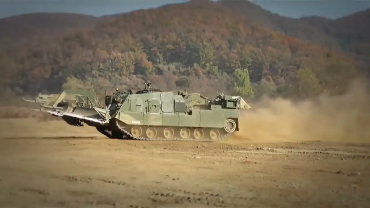 K600 Korean Combat Engineering Vehicle (KCEV) 