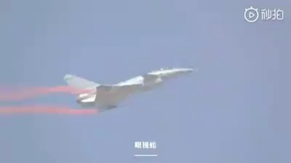 Chengdu J-10B TVC performed Cobra maneuver