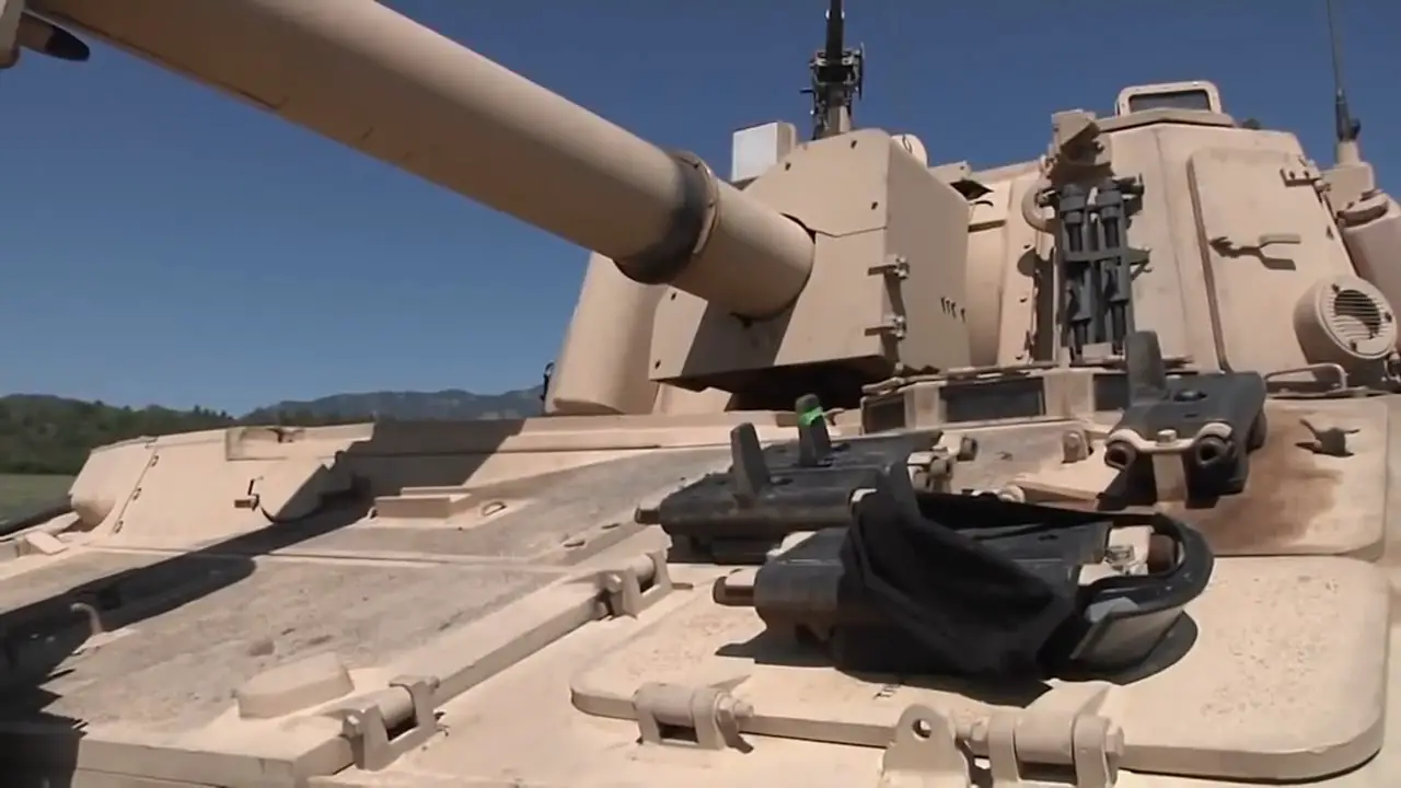 Chilean Army M109 self-propelled howitzer