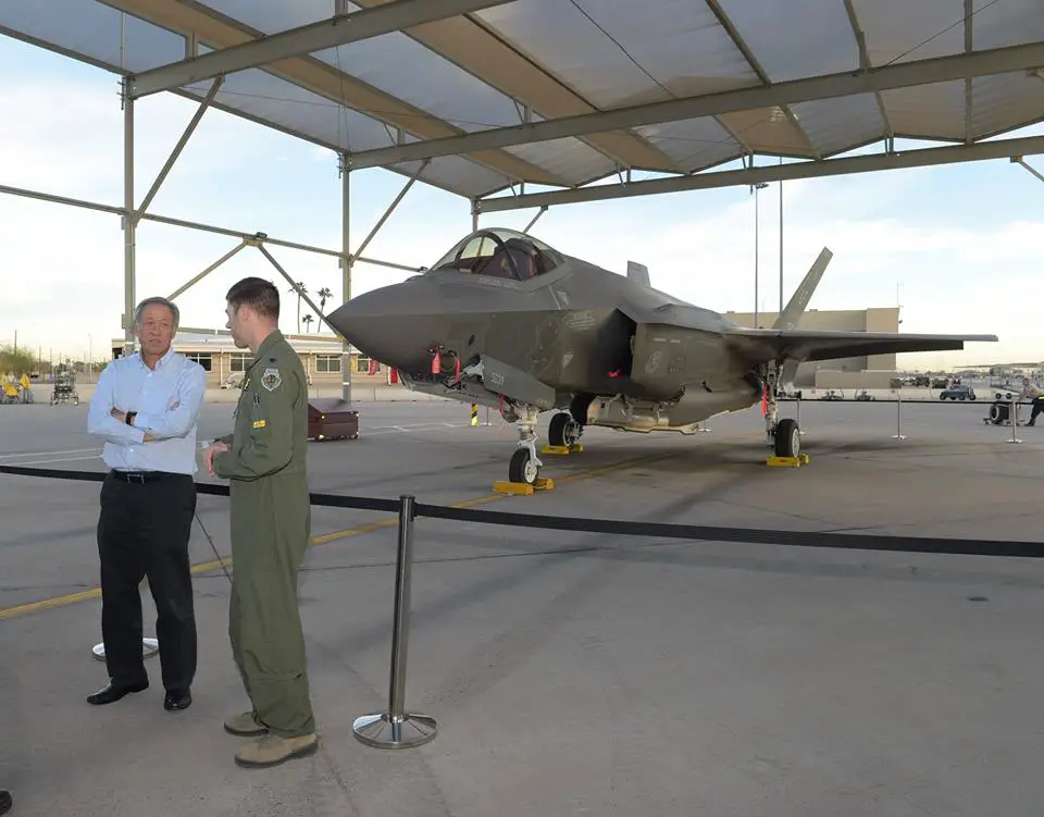 Singapore eyes F-35 jets to replace its F-16s
