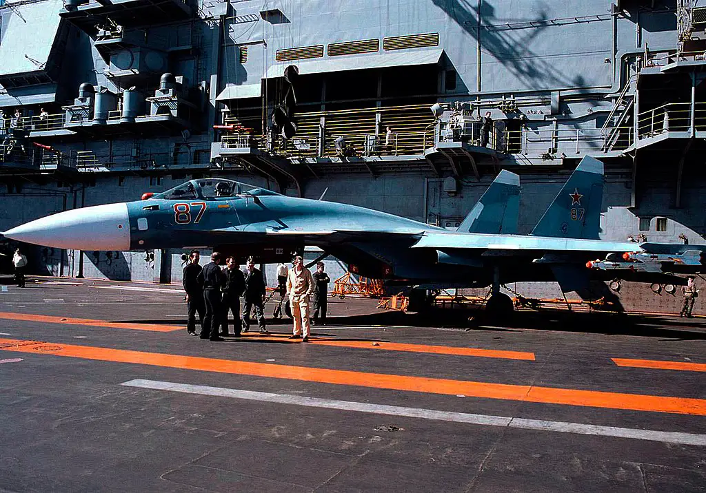 Sukhoi Su-33 carrier-based twin-engine air superiority fighter 