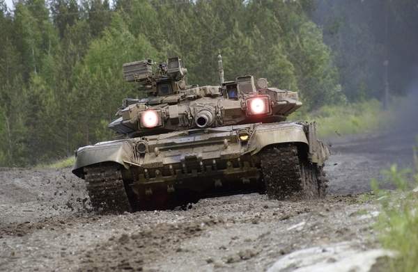 Vietnam receives T-90S Main Battle Tanks