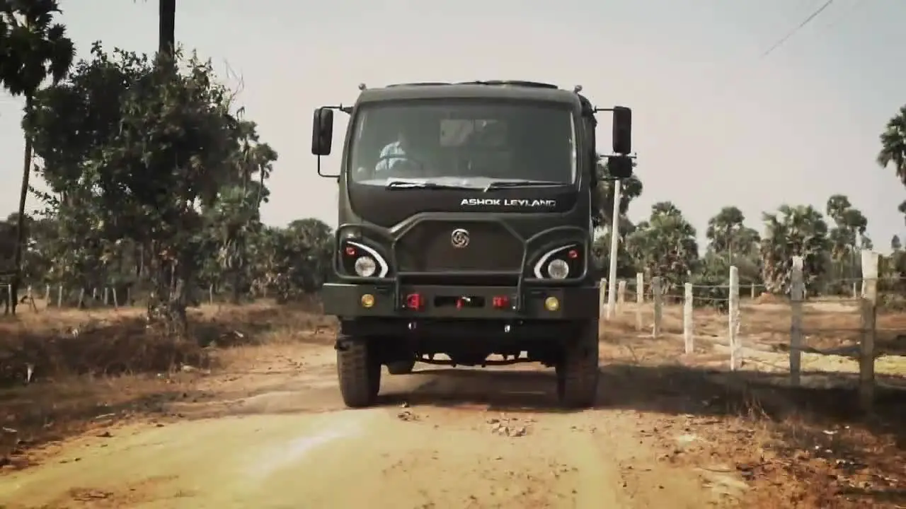 Ashok Leyland Guru 715 4x4 logistic truck