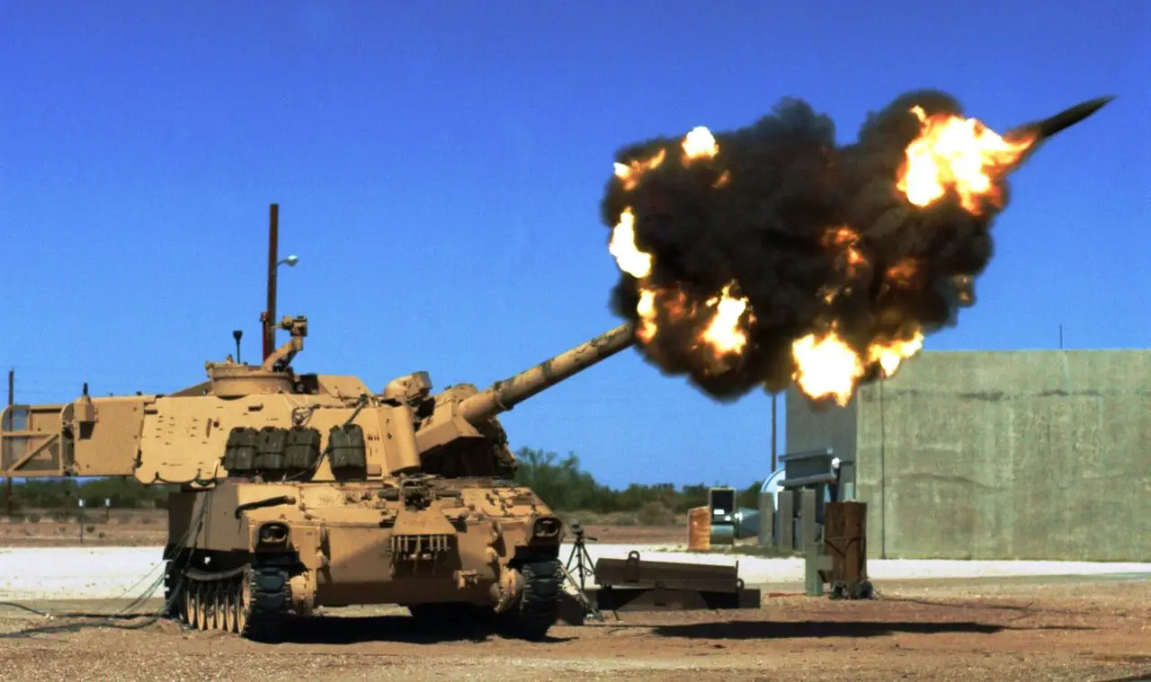  Yuma Test Center's Ground Combat Systems test-fires a M109A6 Paladin