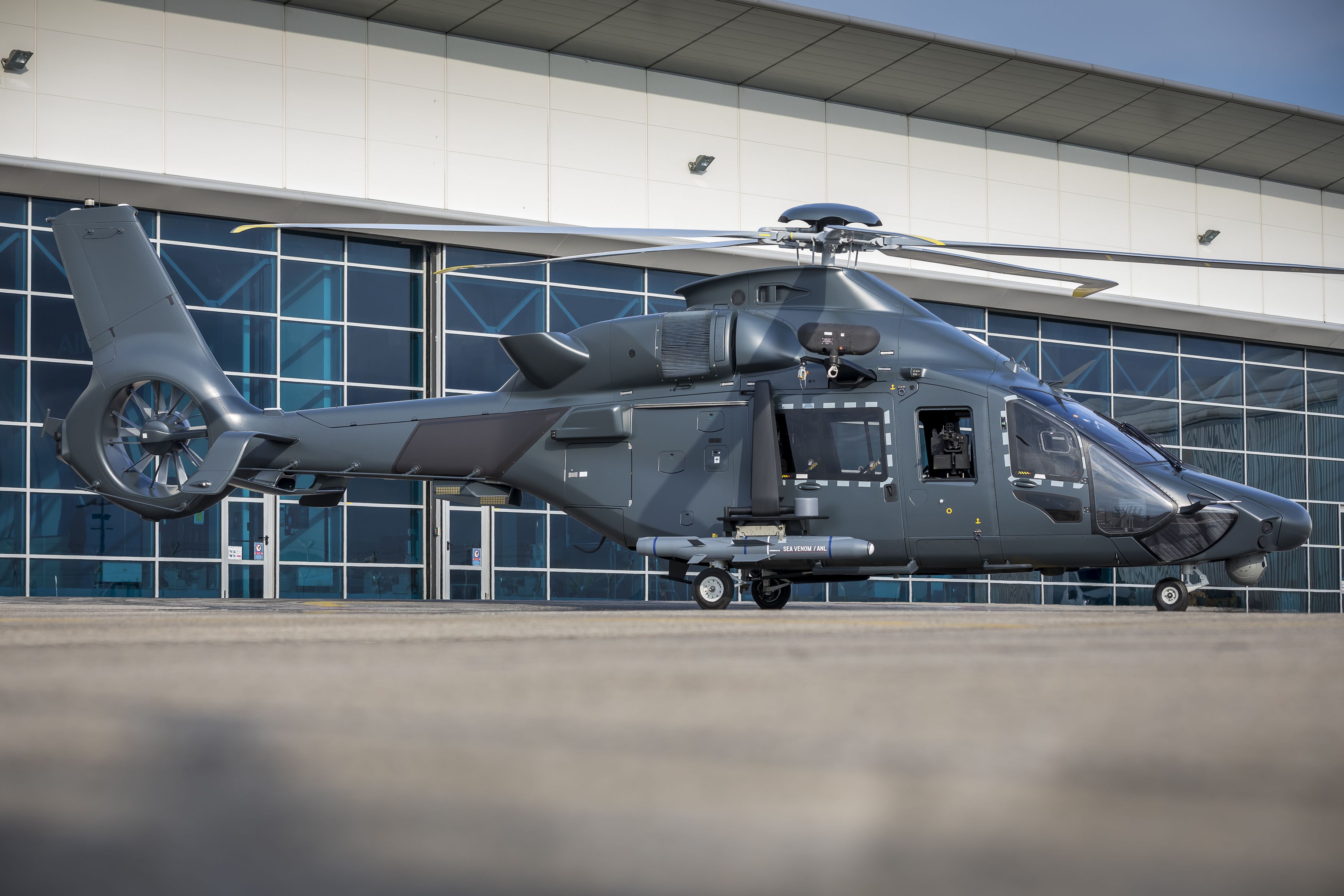 Airbus showcases GuÃ©pard H160M Joint Light Helicopter for French armed forces