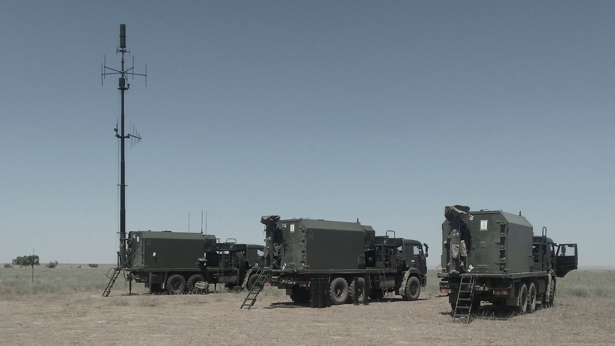 Complete system or complementing legacy  Sirius Intelligence includes a complete integrated signals intelligence capability.