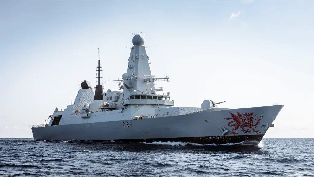 HMS Dragon brings air defence expertise to USS Dwight. D Eisenhower