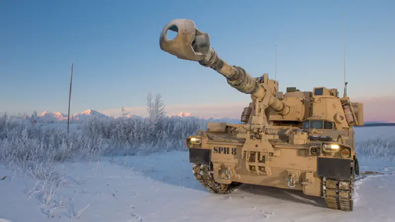 BAE Systems M109A7 in Alaska (David Schacher Photography LLC)
