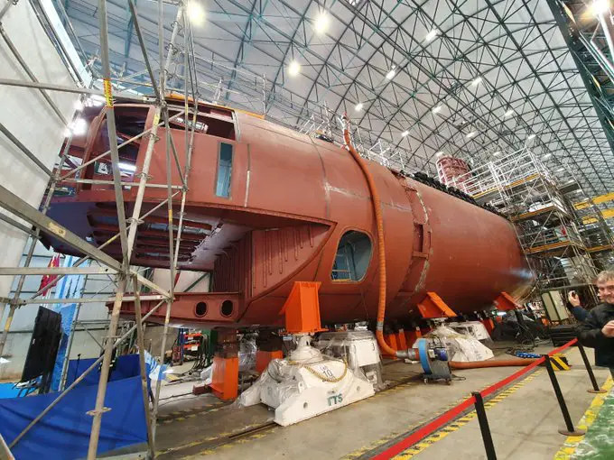 After having been lengthened by 7 meters to restore its buoyancy, Spain's Navantia shipyard has closed the pressure hull of its first S-80 submarine, the S-81 â€˜Isaac Peral,' now due to be re-launched in October 2020.