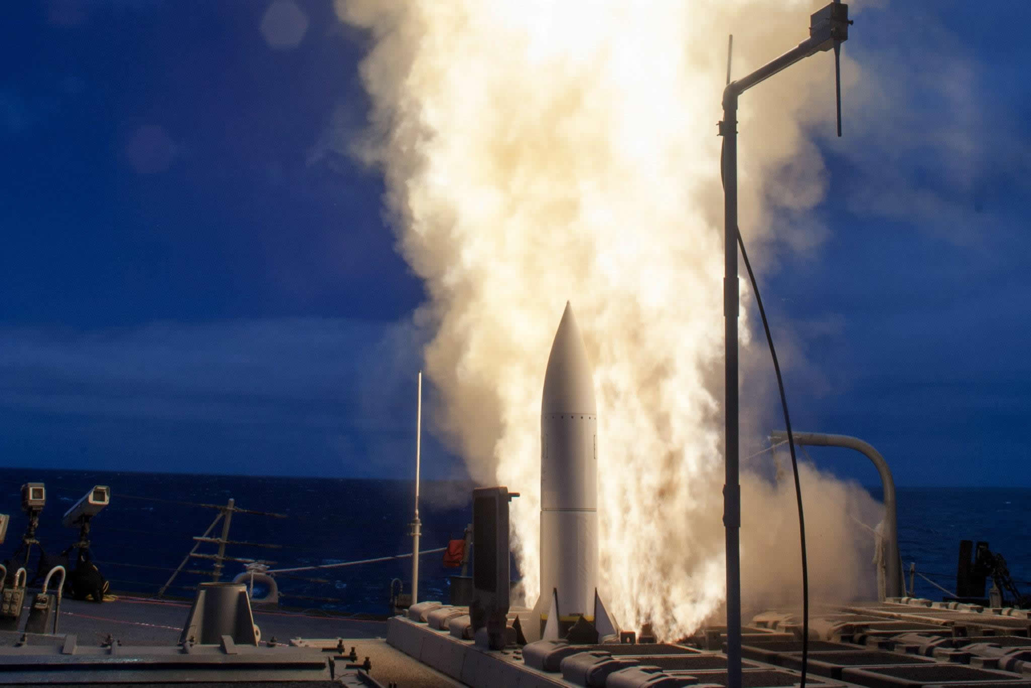The USS John Paul Jones used a SM-6Â® missile to destroy a supersonic high altitude target drone in live fire tests June 18-20, 2014. (Photo: U.S. Navy)