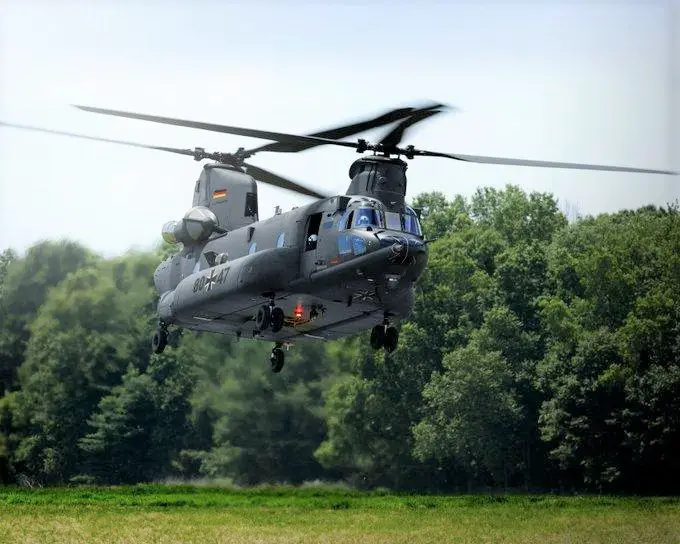  Boeing CH-47F Chinook Heavy Transport Helicopters/Germany’s Schwerer Transporthubschrauber (STH) heavy-lift helicopter
