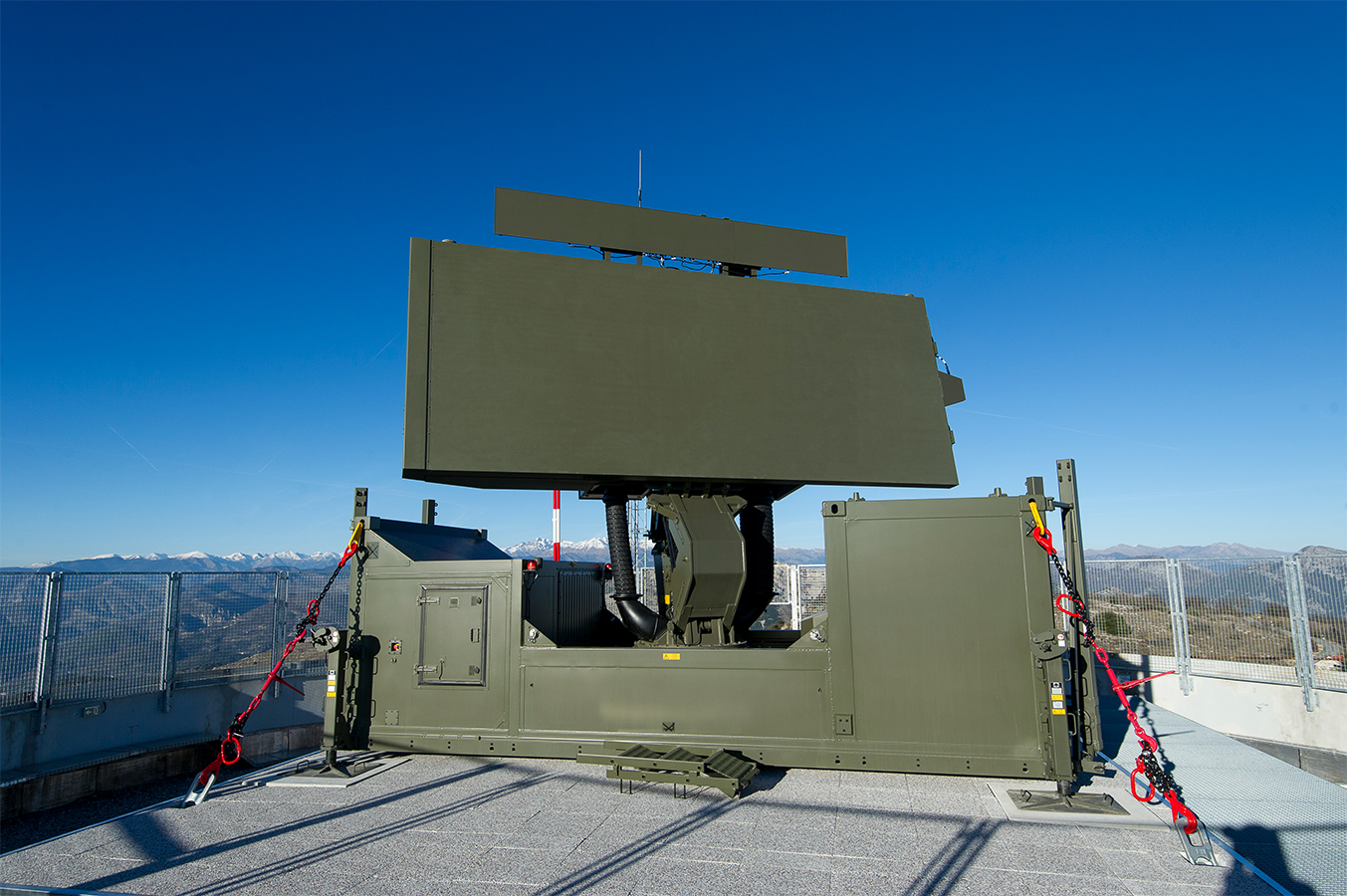 Thales Ground Master 400 (GM400) Radar