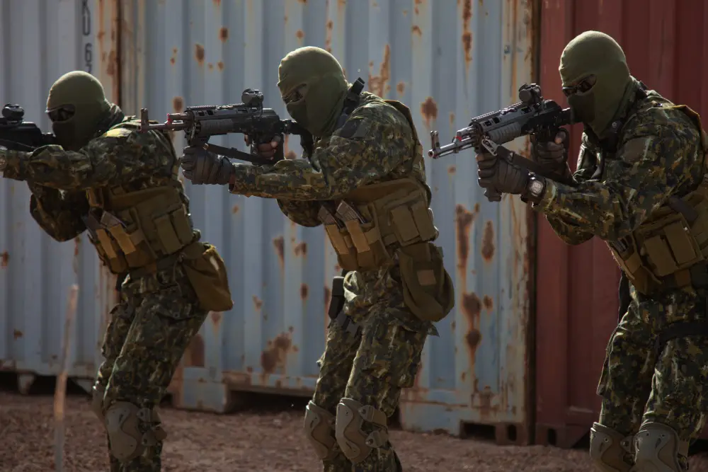 Members of the Guinea Armed Forces practice advanced weapons techniques during Flintlock 20 in Nouakchott, Mauritania, Feb. 15, 2020.