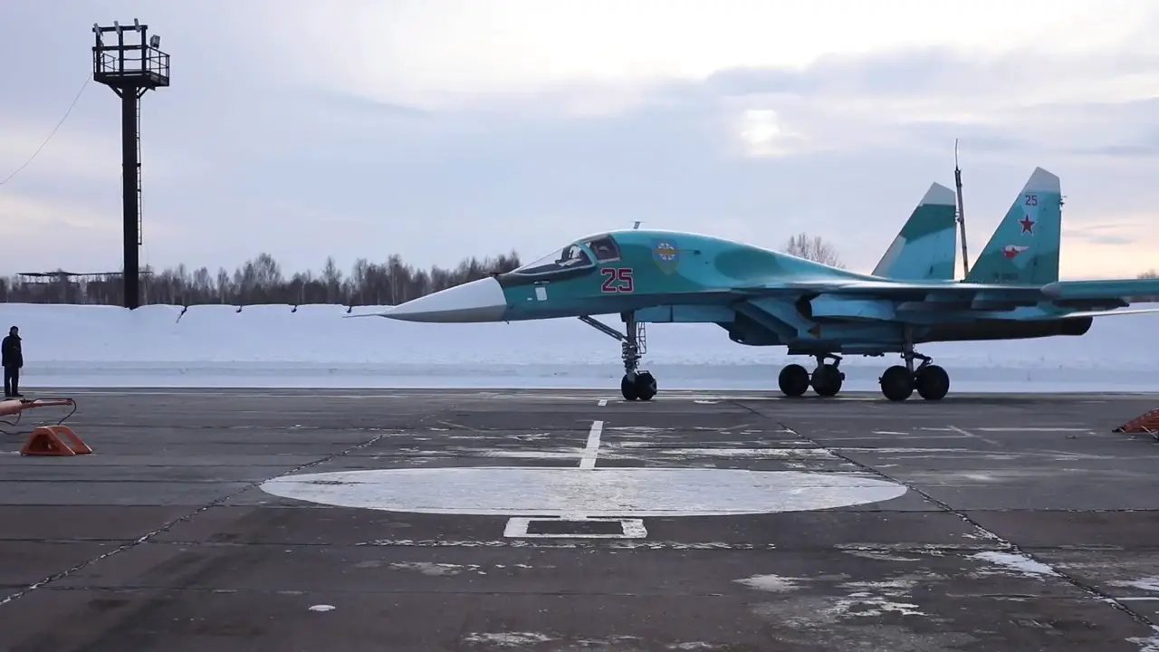 Sukhoi Su-34 Fullback Russian all-weather supersonic medium-range fighter-bomber/strike aircraft