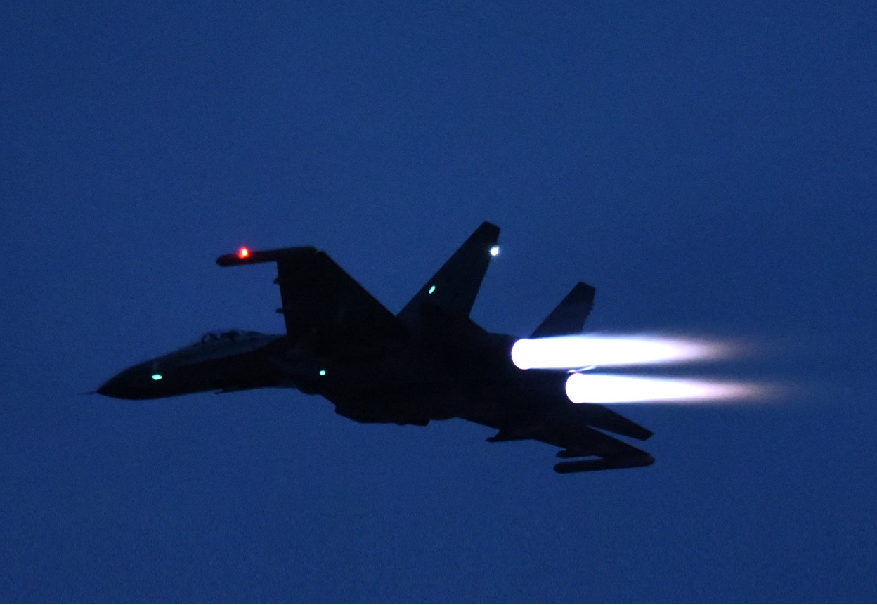 Chinese PLAAF Aircrafts Conduct Rare Night-time Exercises Near Taiwan