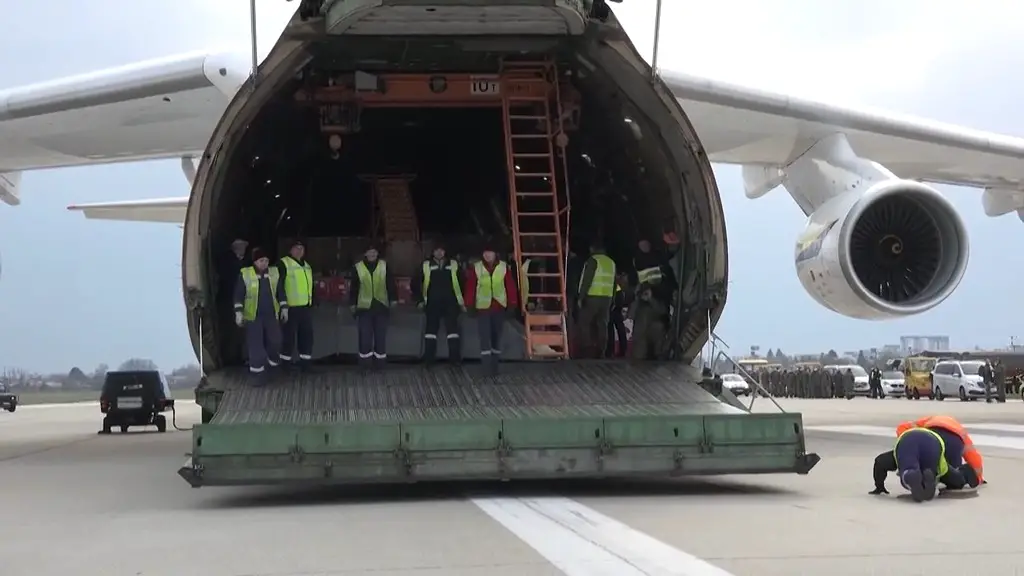 NATO Allied Airlift Delivers Medical Supplies to Slovakia