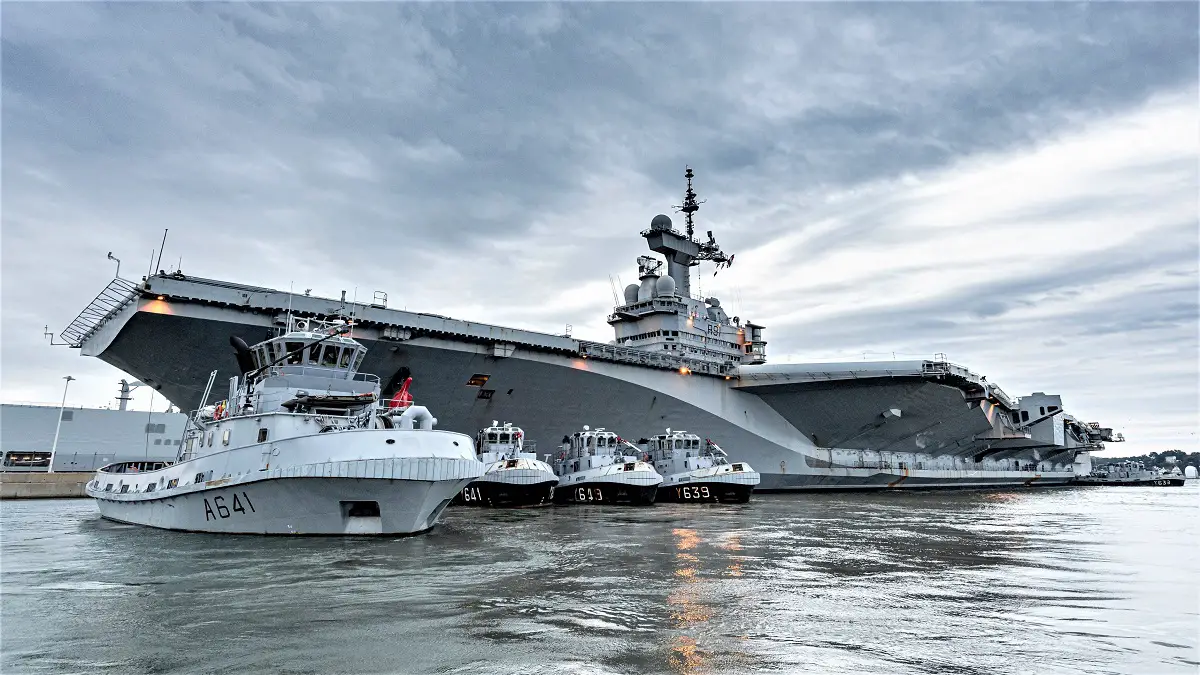 French Aircraft Carrier Returns to Home Port with 40 Suspected Covid-19 Cases