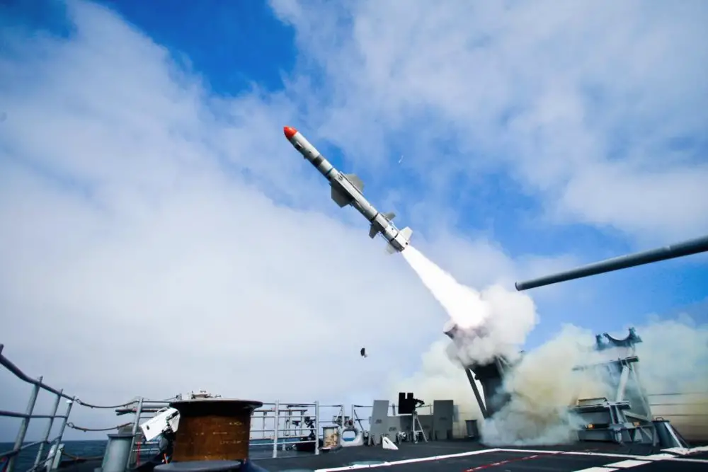 Boeing Wins $2.6 Billion for SLAM-ER and Harpoon Missile Production