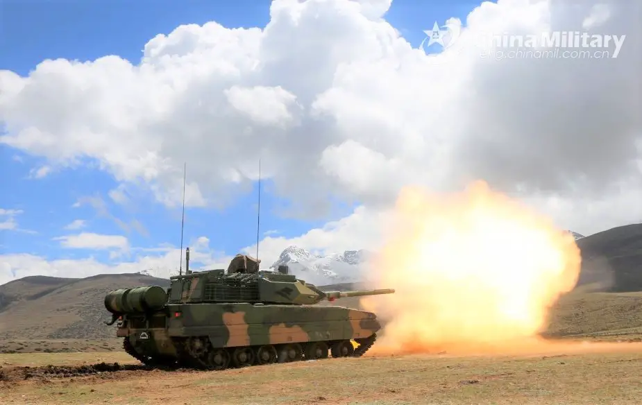 Chinaâ€™s Type 15 Light Tanks Join Exercises in High-Altitude Border