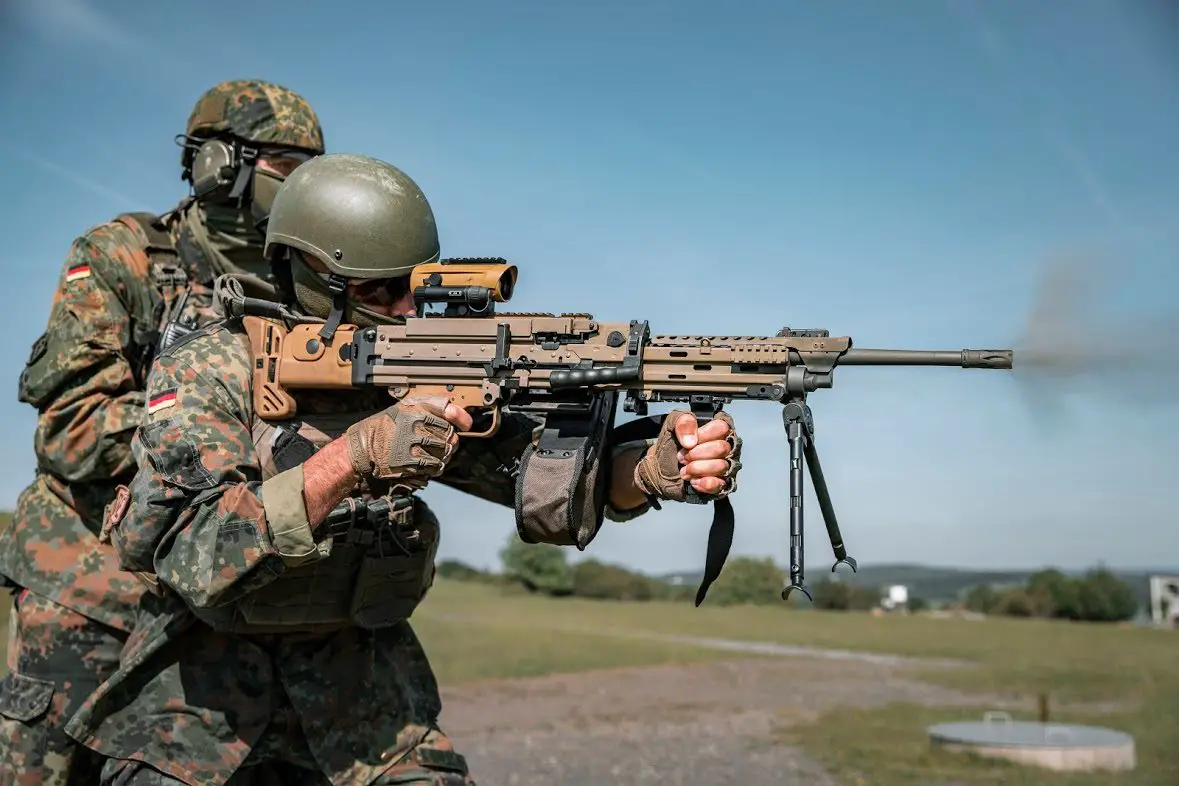 German Army Airborne Brigade 26 Tests New MG4 A3 Light Machine Gun