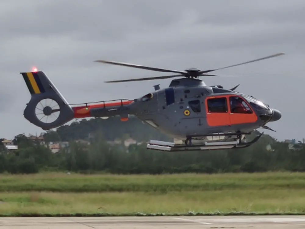 Brazilian Navy Receives Second UH-17 Helicopter for Antarctic Missions