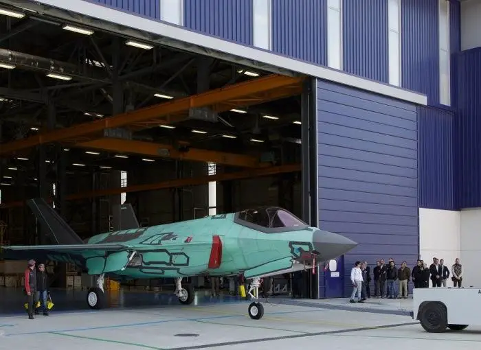  The first Italian F-35A Lightning II rolled out from the Cameri, Italy, Final Assembly & Check-Out (FACO) facility.