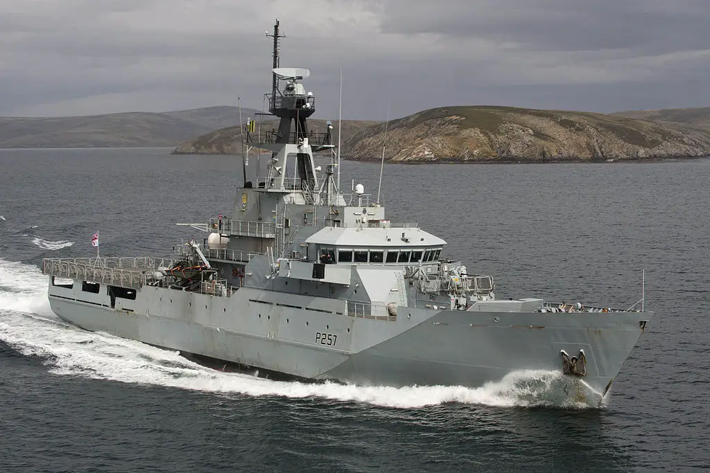 Royal Navy HMS Clyde  River Class Patrol Vessel 