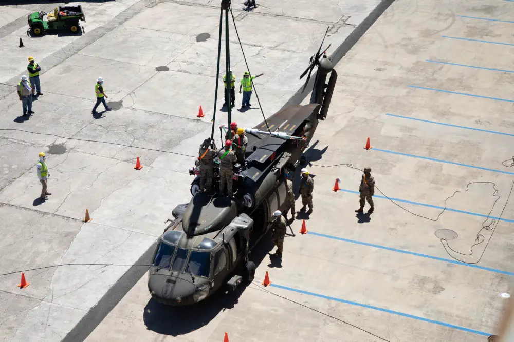 US Army 25th Combat Aviation Brigade UH-60 Blackhawk Helicopter Load