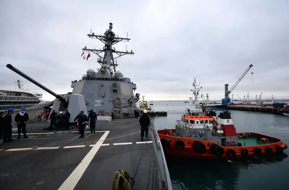 US Navy USS Pinckney Arrives in Manta, Ecuador