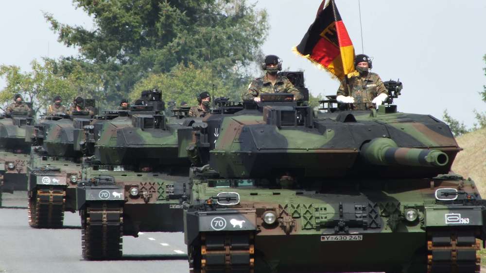 modern german tanks heli