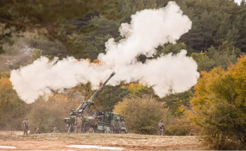 French Army Extends Nexter Support Contract for Caesar Self-Propelled Howitzer