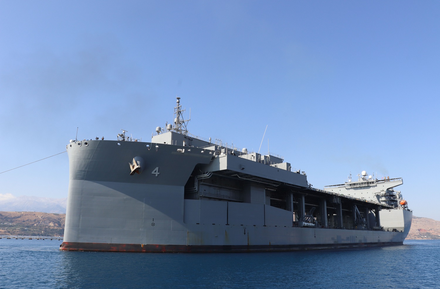 US Navy Transfers Expeditionary Sea Base Ship USS Hershel Williams to Crete
