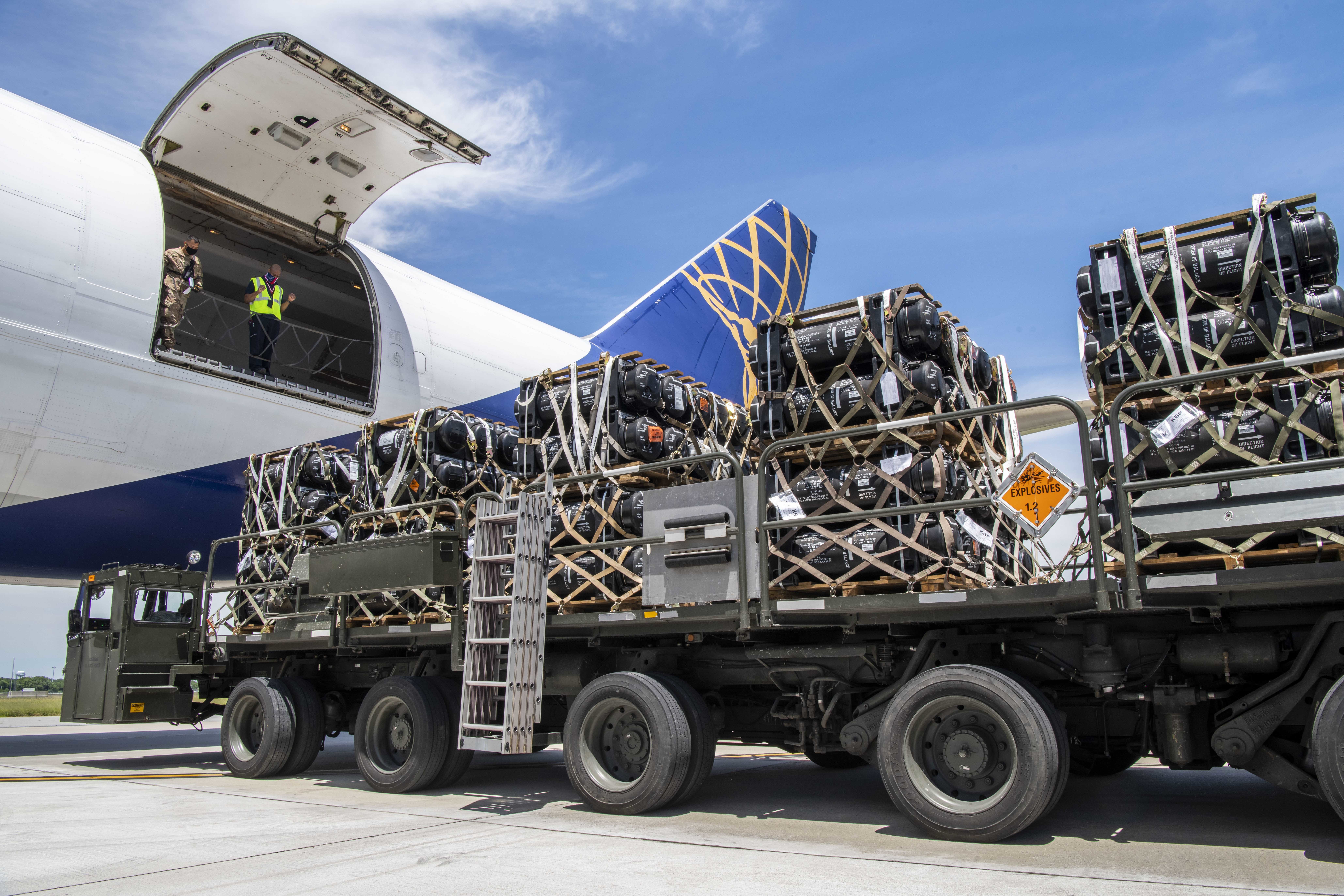 436436th Aerial Port Squadron Airmen load cargo being delivered to Ukraine onto a contracted aircraft at Dover Air Force Base, Delaware, June 16, 2020. 
