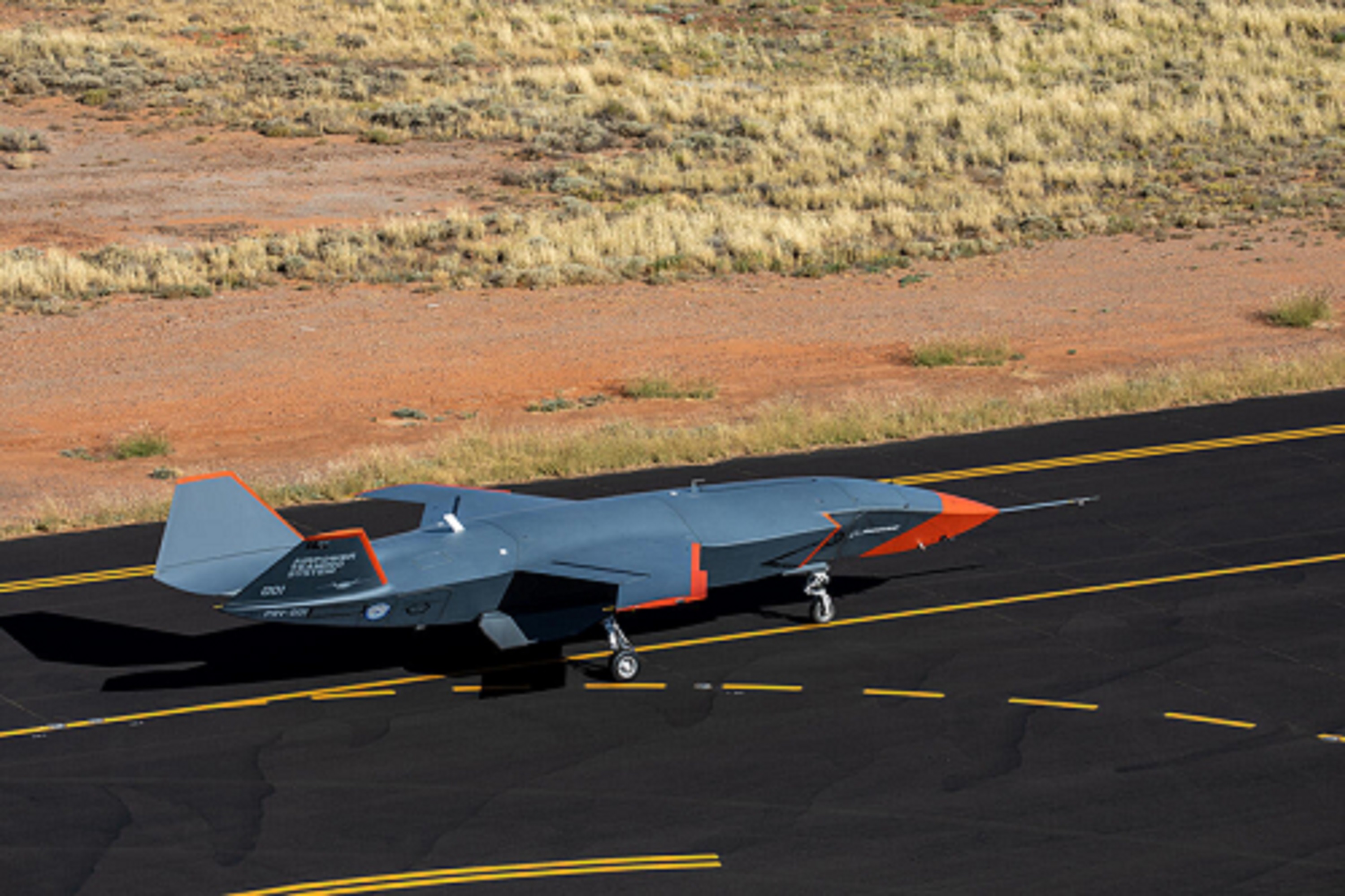 Boeing Australia Loyal Wingman Stealth UCAV Conducts First High-Speed Taxi Test