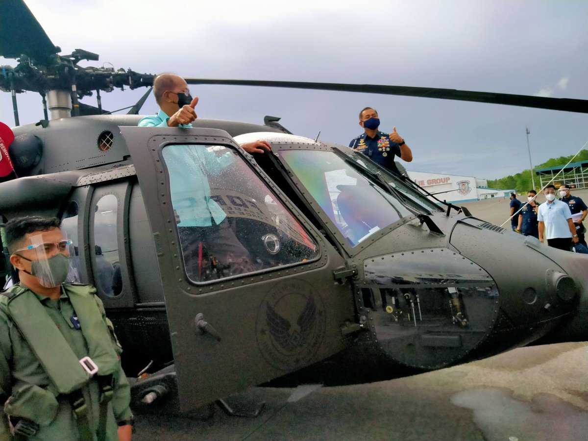 Philippine Air Force Inducts New S-70i Black Hawk Helicopters