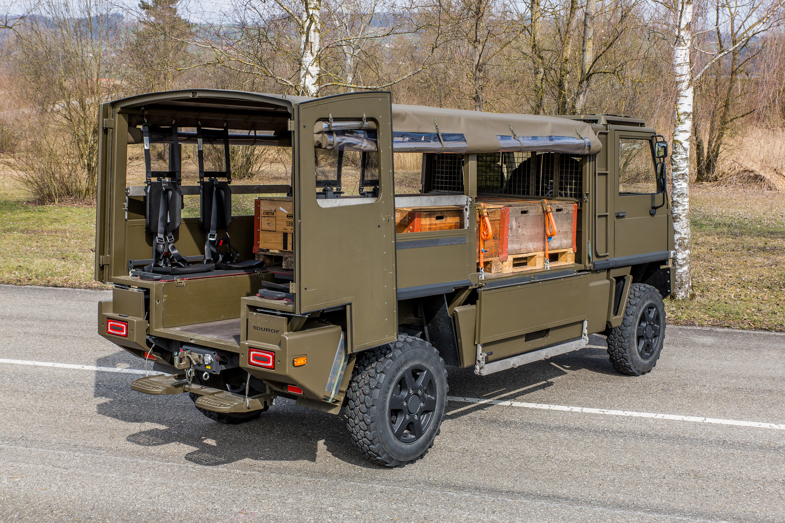 Swiss Army to Receive 219 Re-Engined Duro 4x4s with F1C Turbo-Diesel Engines