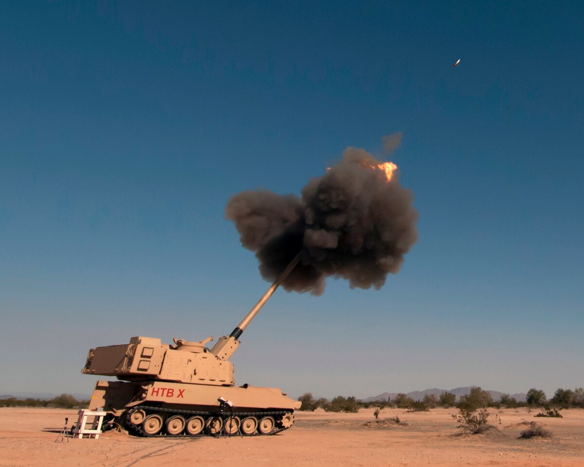US Army Extended Range Cannon Artillery (ERCA) Hits Targets 70 km Away