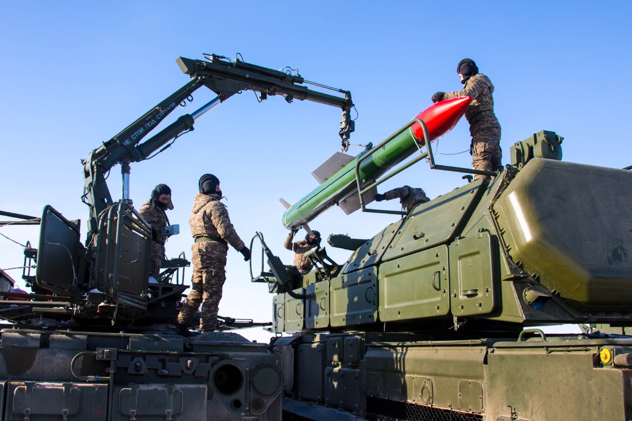 Kazakhstan Receives First Buk-M2E Medium-Range Air-Defence System from Russia