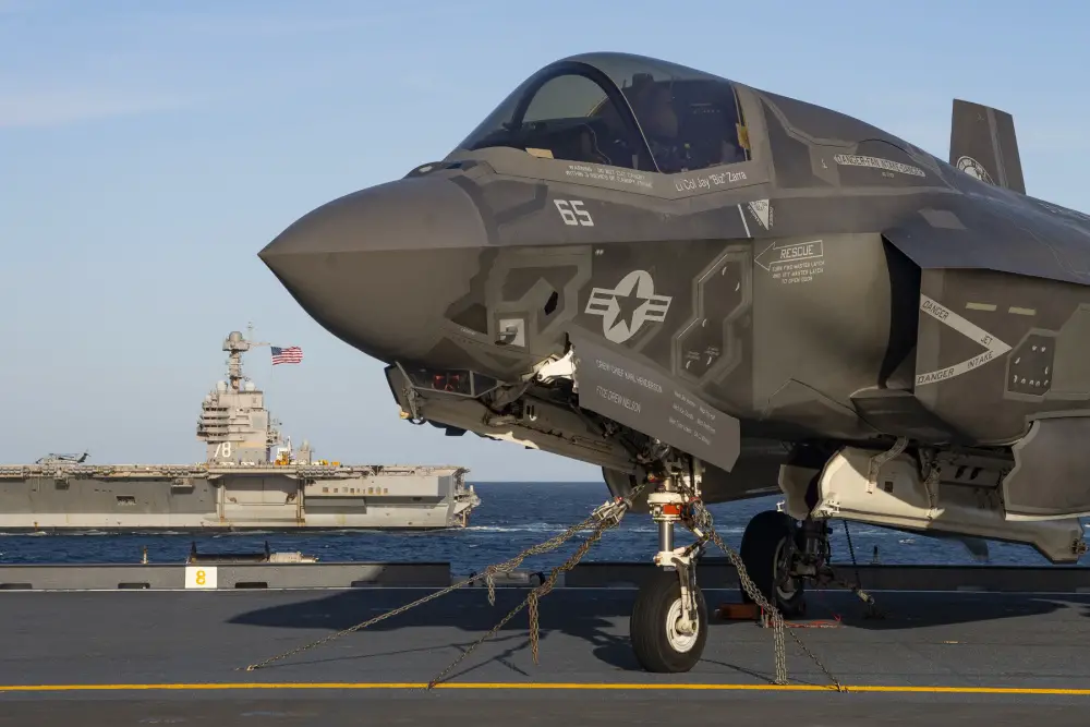 Italian Navy Aircraft Carrier Confirm Readiness to Operate F-35B Fighter
