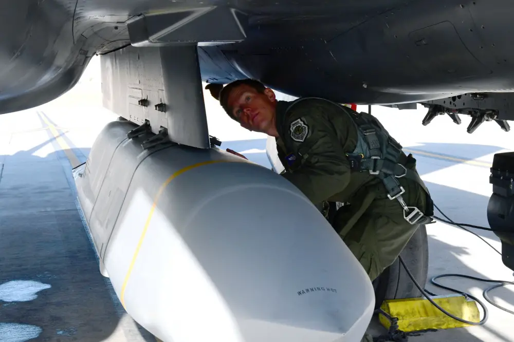 AGM-158 JASSM (Joint Air-to-Surface Standoff Missile)