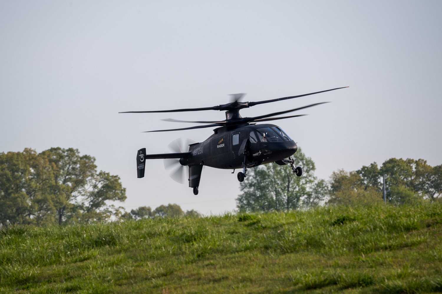 Lockheed Martin Demos Sikorsky S-97 RAIDER Raider Helicopter for US Army